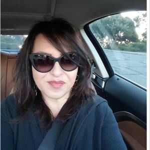 Meet your Posher, Yvette